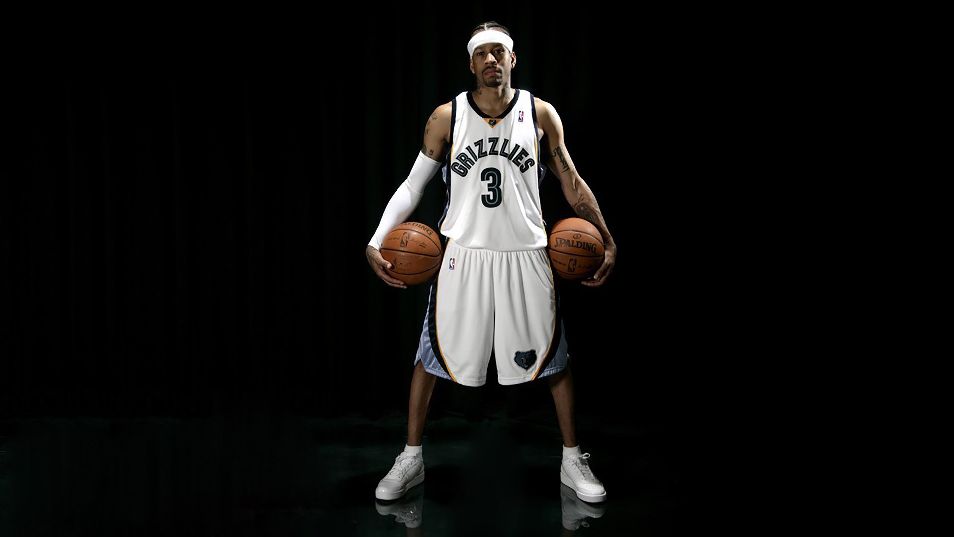 76人助教亲自示范无球走位技巧引好评，76人单场助攻纪录