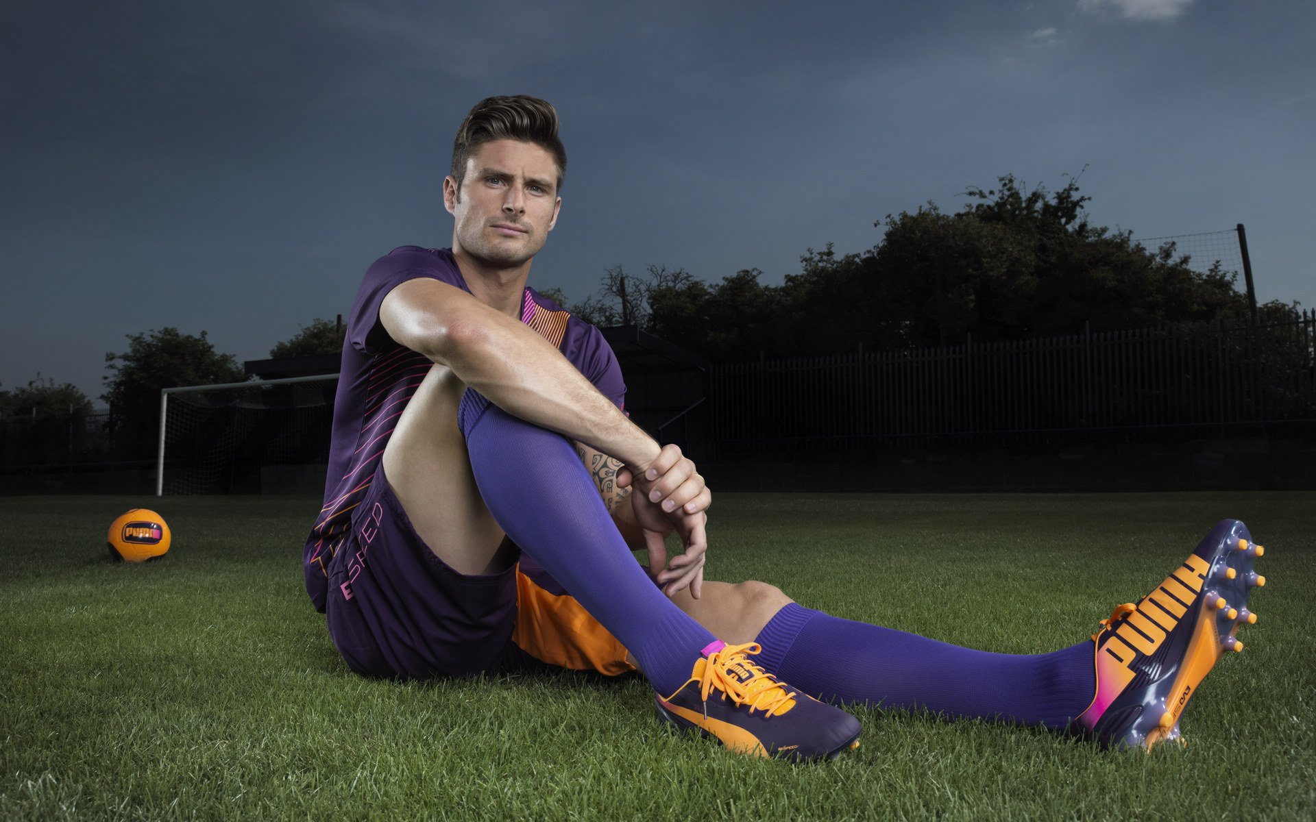 职业联赛推行训练分享会促进经验交流，职业联赛的要求